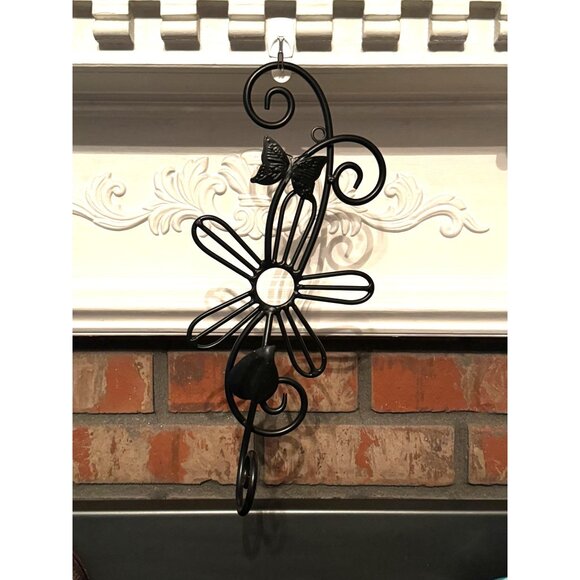 Black Metal Decorative Flower & Butterfly with Swirl Design Wall Hook - Picture 1 of 6